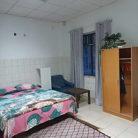 With Sharing Bathroom Apartman Mem Martins