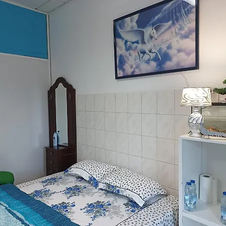 Apartman With Sharing Bathroom *